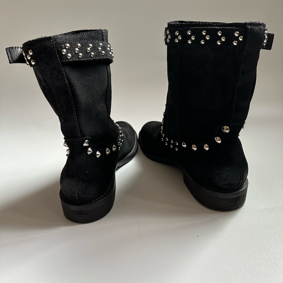 ❌❌ SOLD❌❌ Italian Suede leather Boots / TwinSet - Picture 15 of 15